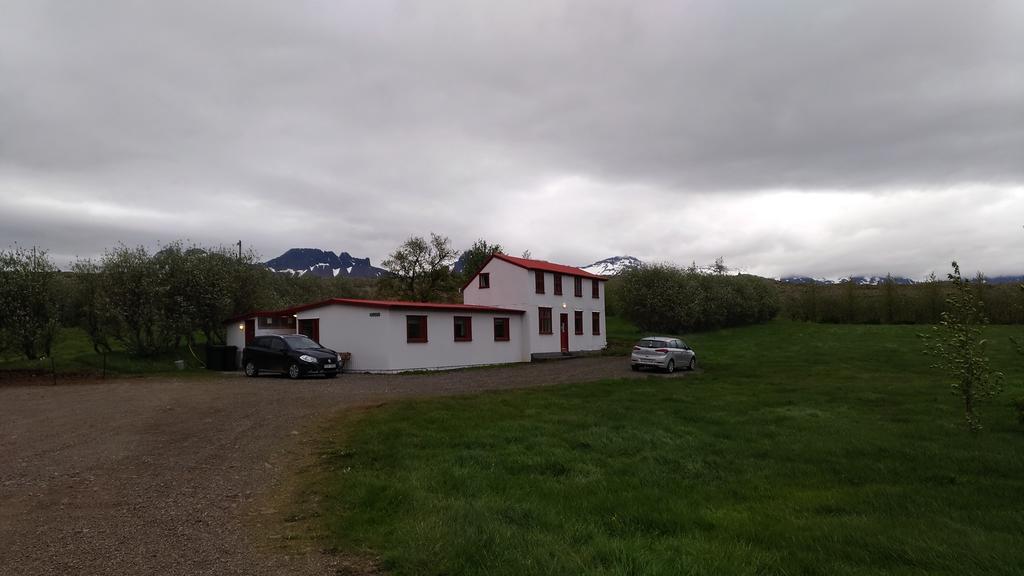 Fossardalur Guesthouse ดูปิวอเกอร์ ภายนอก รูปภาพ