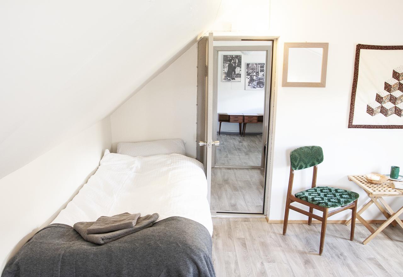 Fossardalur Guesthouse ดูปิวอเกอร์ ภายนอก รูปภาพ